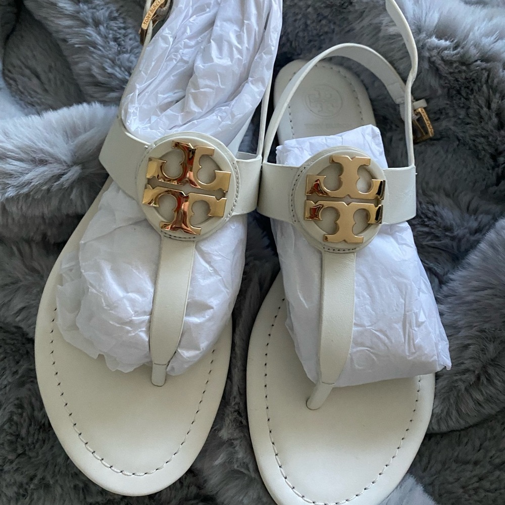 Tory Burch White Leather Sandals with Signature Medallion